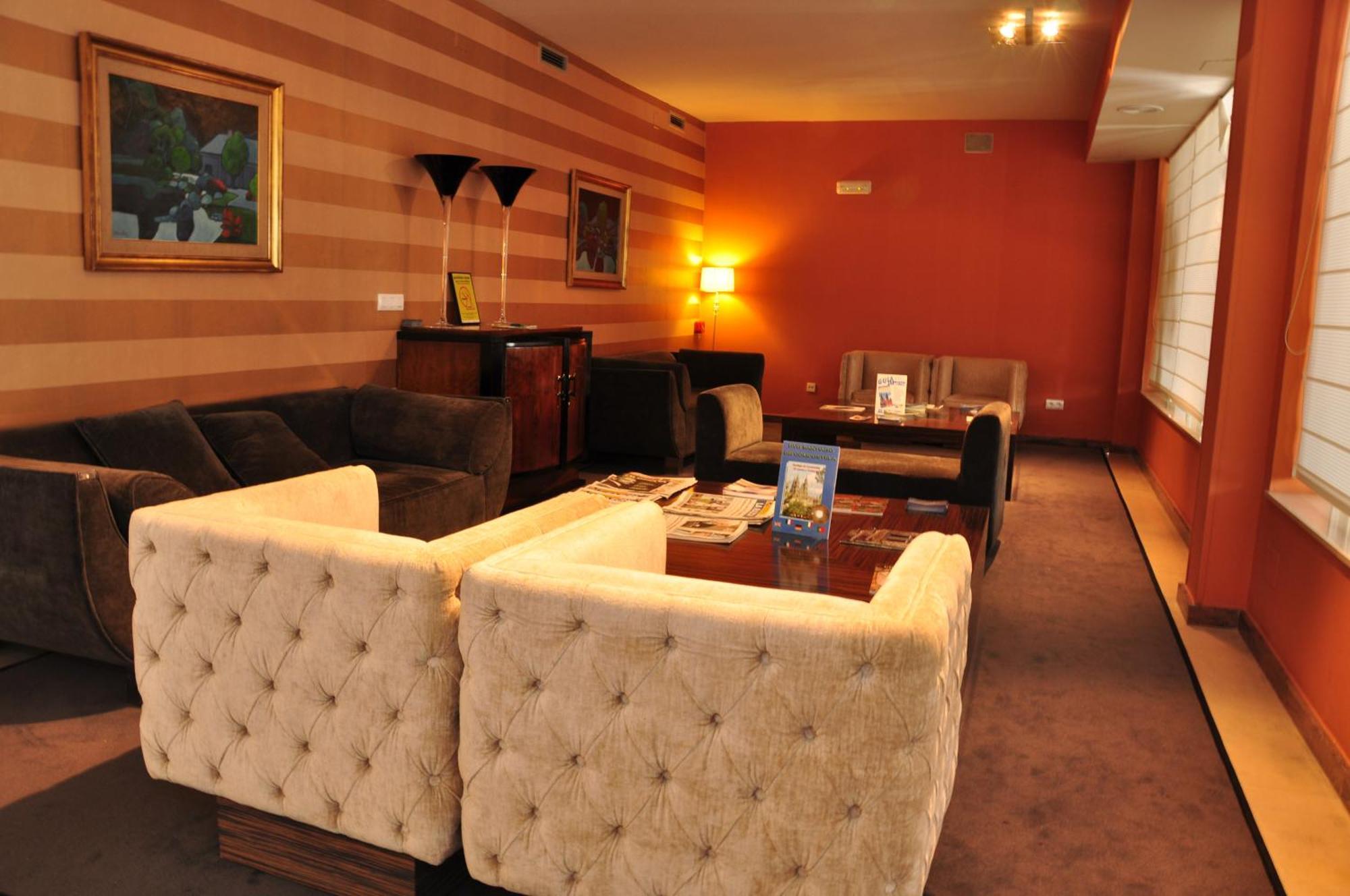 Hotel Santiago Apóstol Castrofeito Interior foto